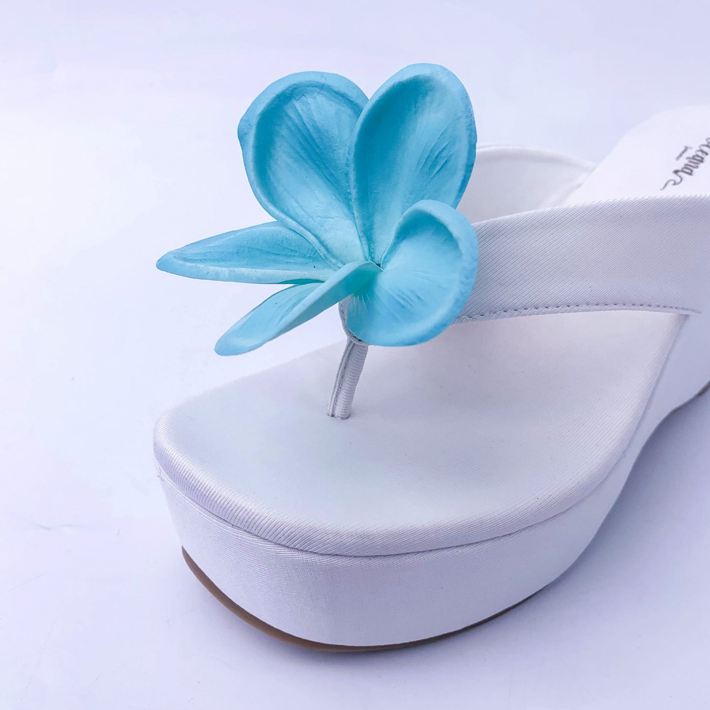 Flower Wedge sandals ( Read full description)