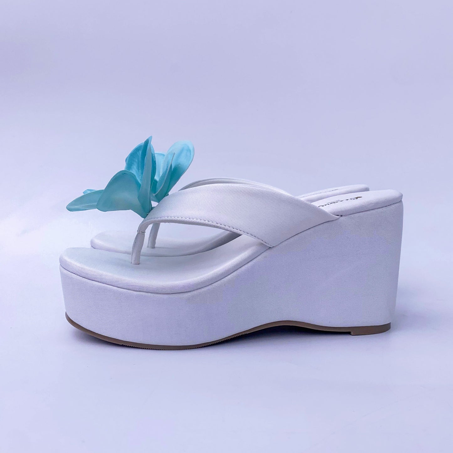 Flower Wedge sandals ( Read full description)