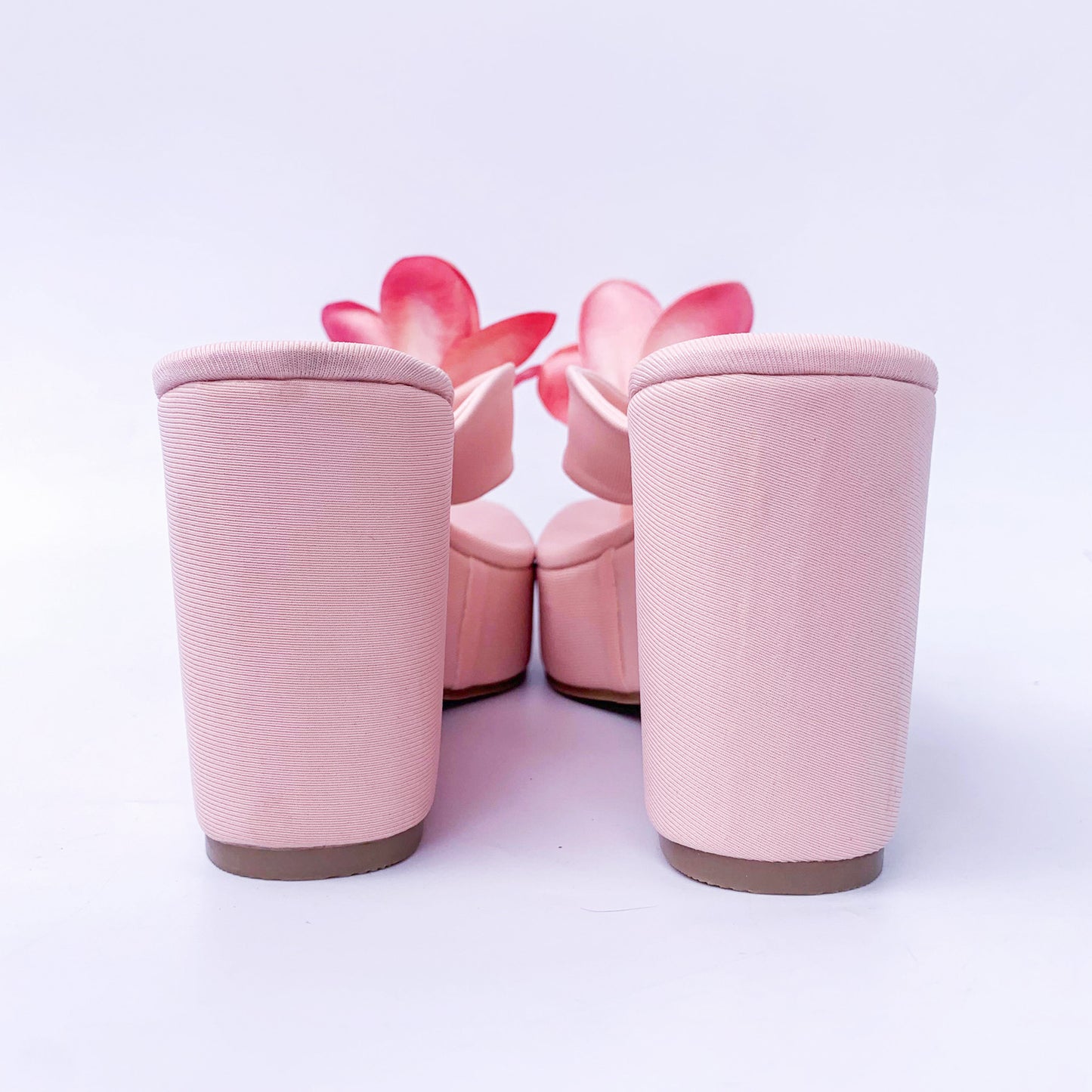 Flower Wedge sandals ( Read full description)